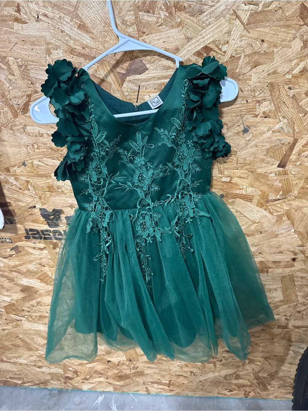 Elegant Green Floral Appliqué Kids Dress